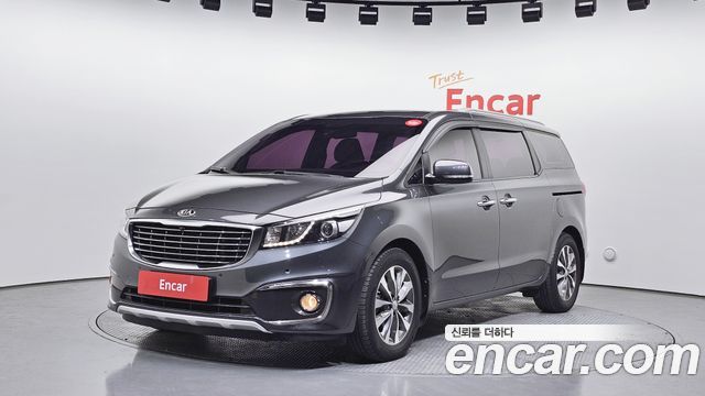 Kia Carnival — exterior