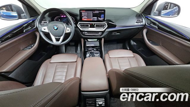 BMW X4 — interior