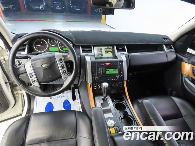 Land Rover Range Rover Sport — interior