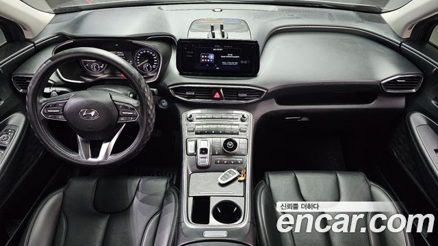 Hyundai Santa Fe — interior