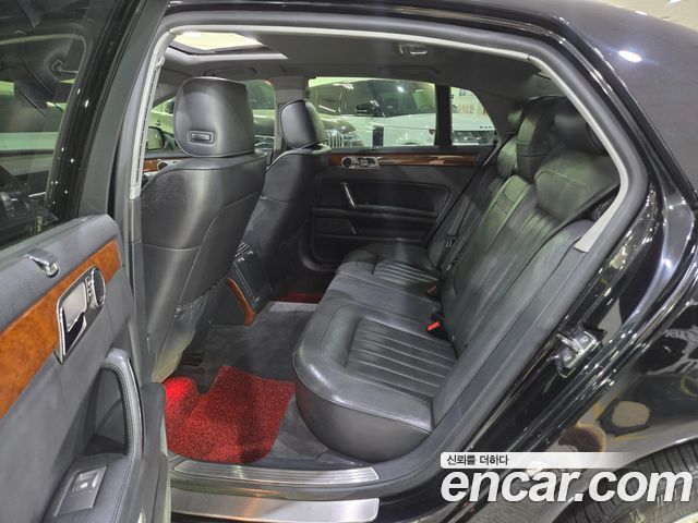 Volkswagen Phaeton — interior