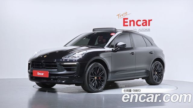 Porsche Macan — exterior