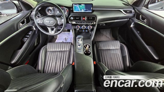 Genesis G70 — interior