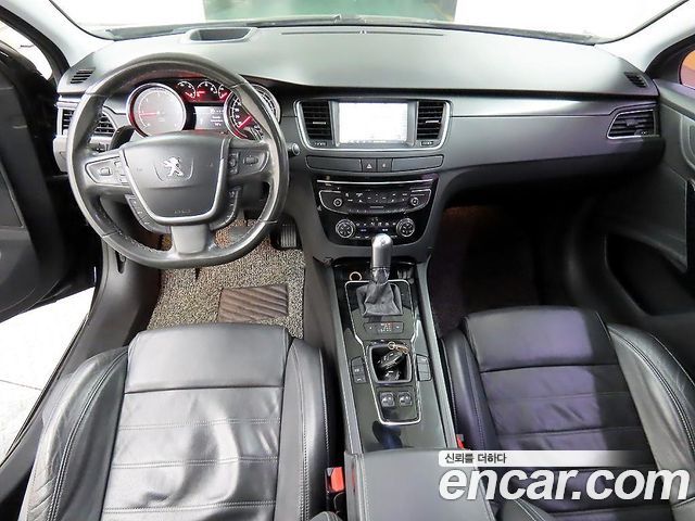 Peugeot 508 — interior