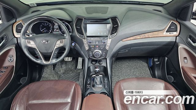 Hyundai Maxcruz — interior