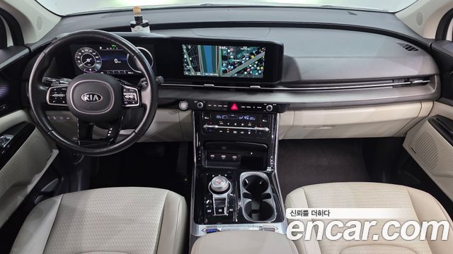Kia Carnival — interior