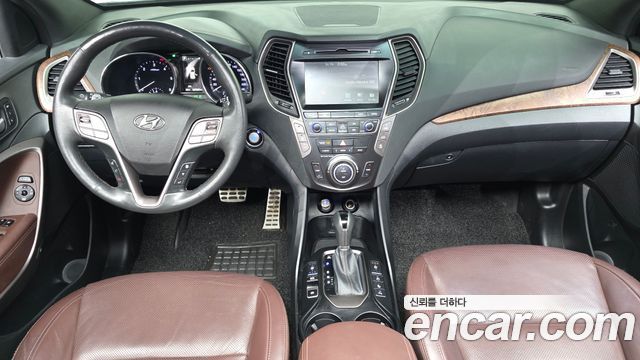 Hyundai Maxcruz — interior