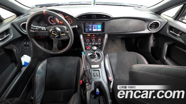 Toyota 86 — interior