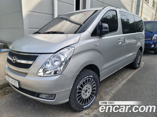 Hyundai Starex — exterior