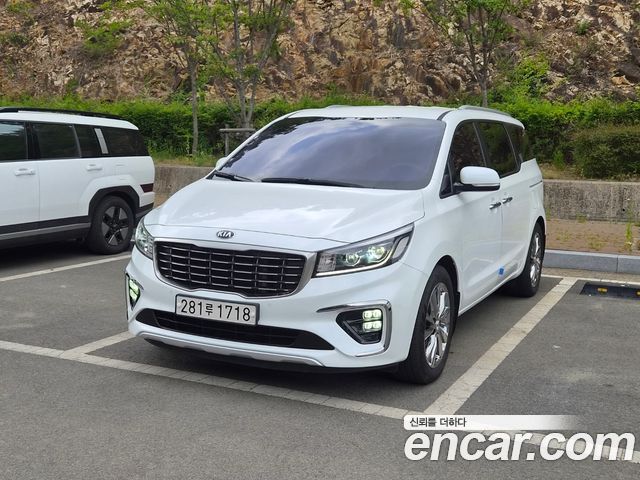 Kia Carnival — exterior