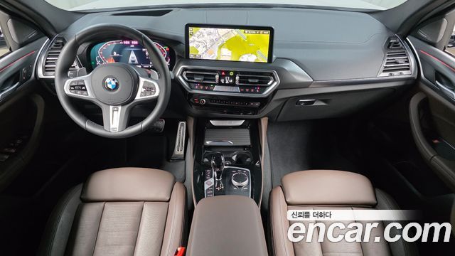 BMW X4 — interior