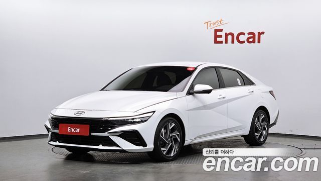 Hyundai Avante — exterior