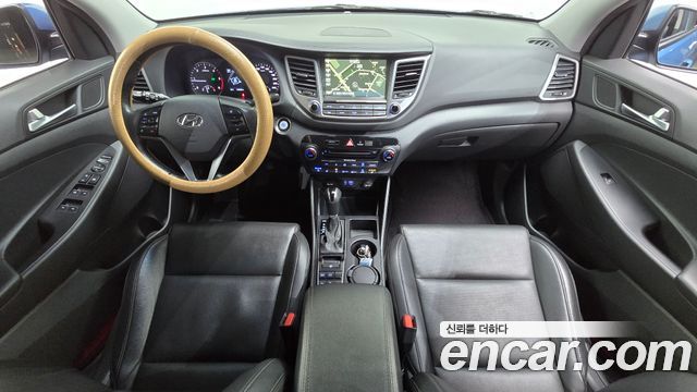 Hyundai Tucson — interior