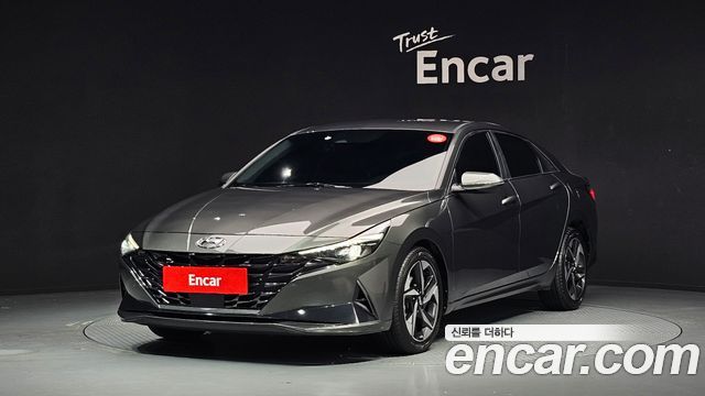 Hyundai Avante — exterior