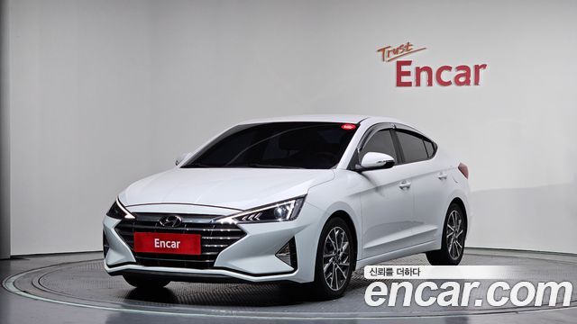 Hyundai Avante — exterior