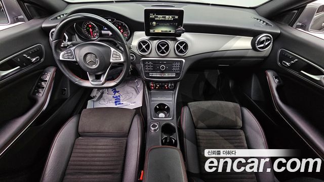 Mercedes-Benz CLA-Class — interior