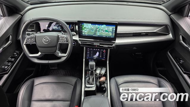 KG Mobility Torres — interior