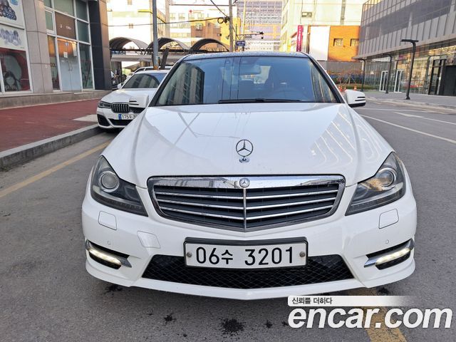 Mercedes-Benz C-Class — exterior