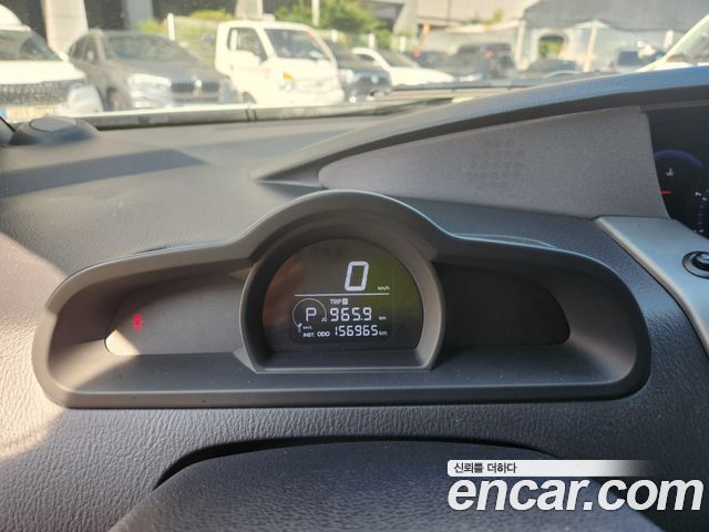 KG Mobility Korando — interior