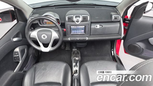 Smart ForTwo — interior