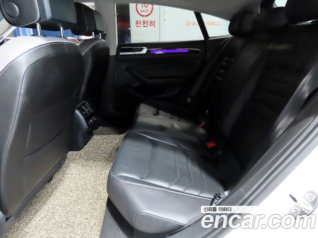 Volkswagen Arteon — interior