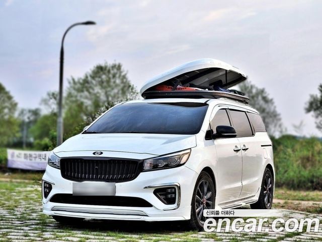 Kia Carnival — exterior