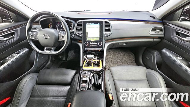 Renault Korea SM6 — interior