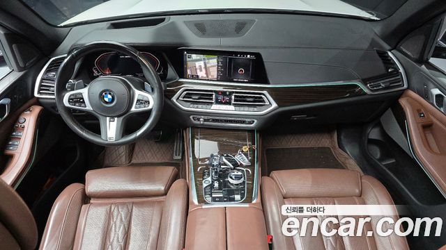 BMW X5 — interior
