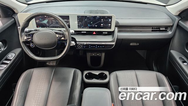Hyundai IONIQ 5 — interior