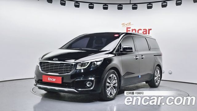 Kia Carnival — exterior