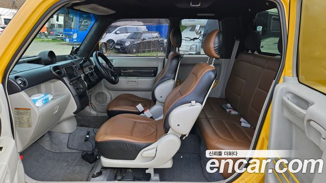 Toyota bB — interior