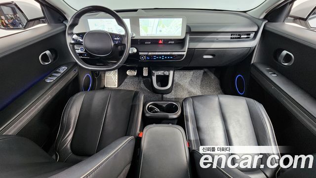 Hyundai IONIQ 5 — interior