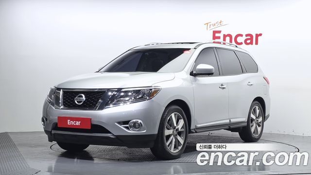 Nissan Pathfinder — exterior