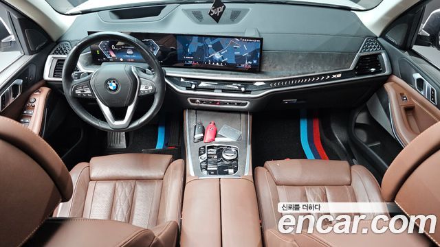 BMW X5 — interior