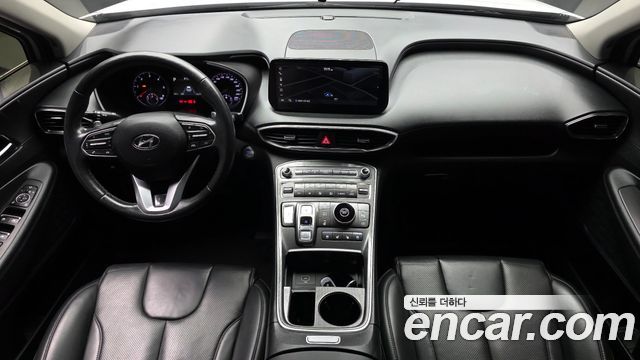 Hyundai Santa Fe — interior