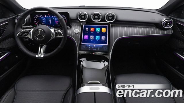 Mercedes-Benz C-Class — interior