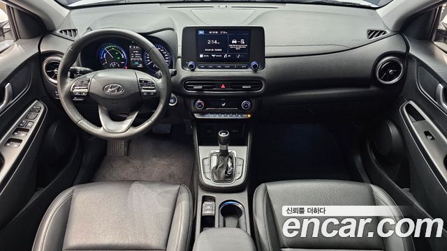 Hyundai Kona — interior