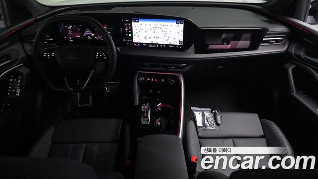 Audi Q5 — interior