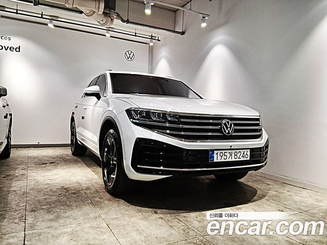 Volkswagen Touareg — exterior