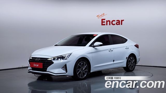Hyundai Avante — exterior