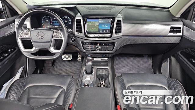 KG Mobility Rexton — interior