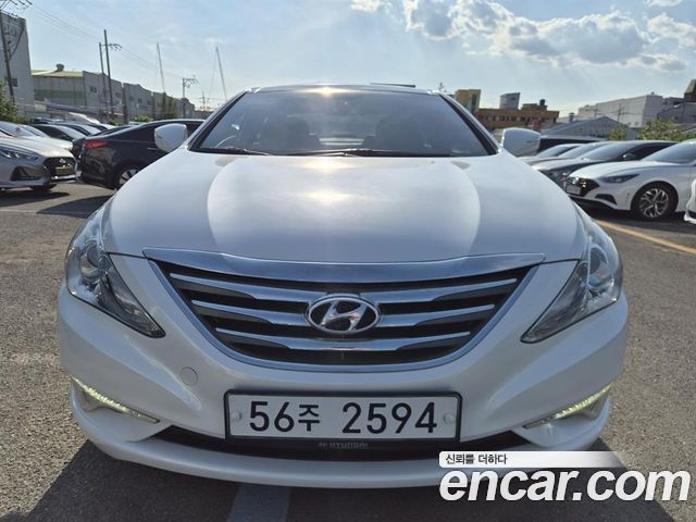 Hyundai Sonata — exterior