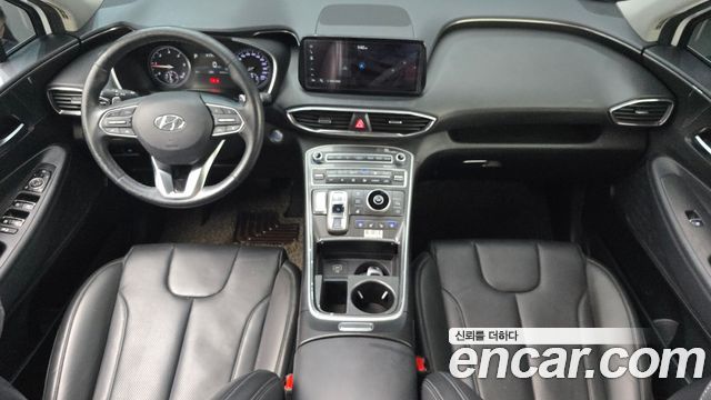 Hyundai Santa Fe — interior