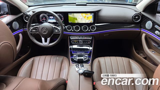Mercedes-Benz E-Class — interior
