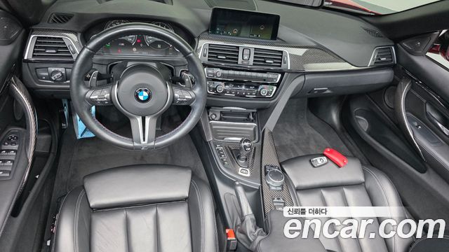 BMW M4 — interior