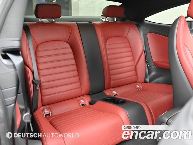 Mercedes-Benz C-Class — interior