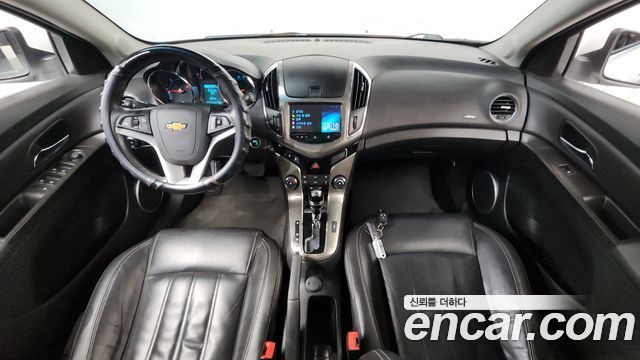 Chevrolet Korea Cruze — interior