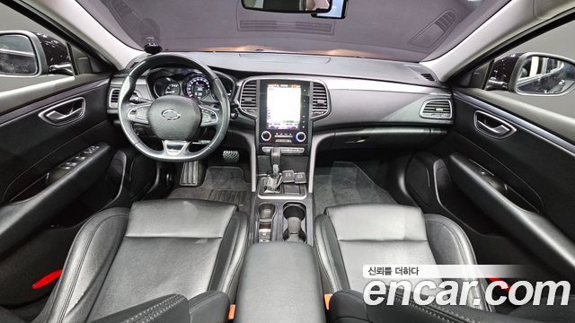 Renault Korea SM6 — interior