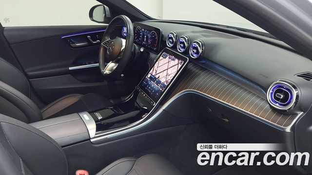 Mercedes-Benz C-Class — interior