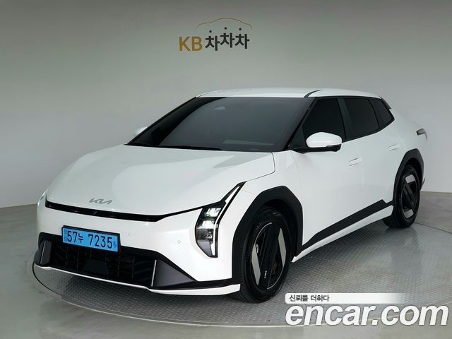 Kia EV4 — exterior